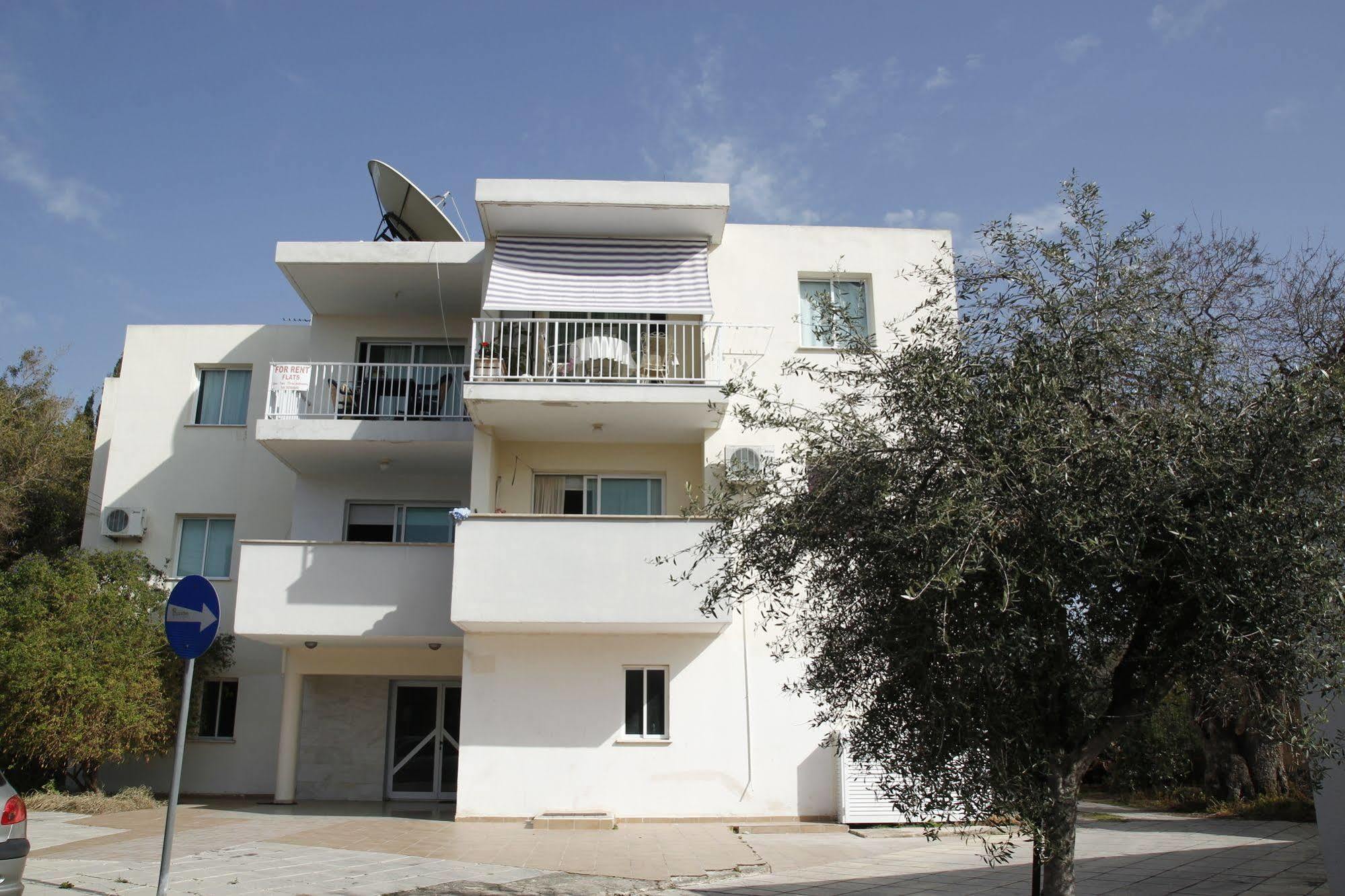 Appartamento Faneromeni Court Paphos Esterno foto