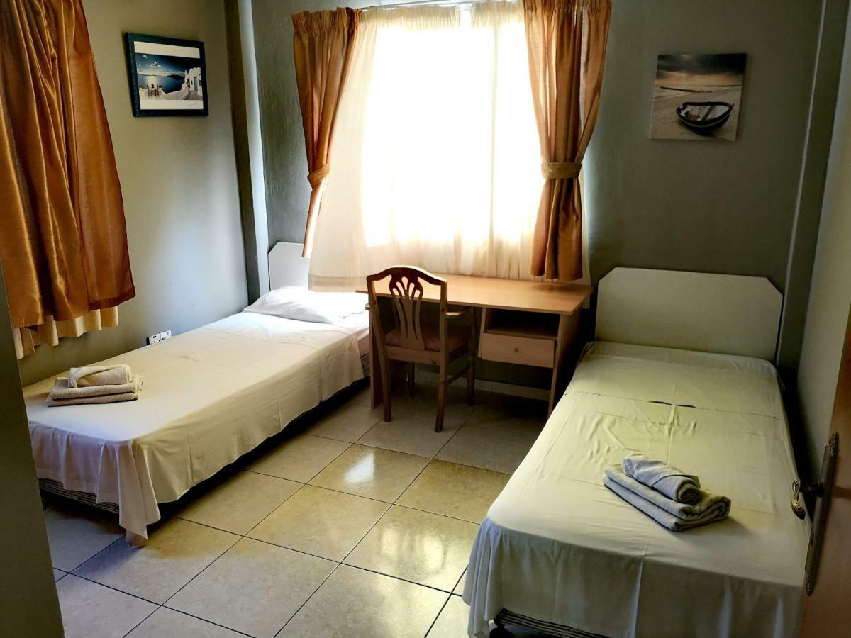 Appartamento Faneromeni Court Paphos Esterno foto